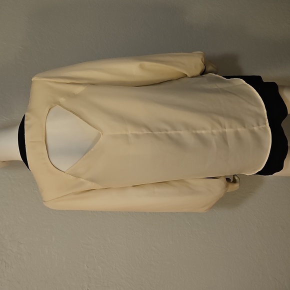 VENUS Ivory Black Trim Studded Cut-out Zipper Long Sleeve Chiffon Hi-Low Top - Picture 7 of 9